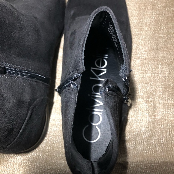 Calvin Klein Chelsea boot black suede. Mens 12 - Picture 7 of 7